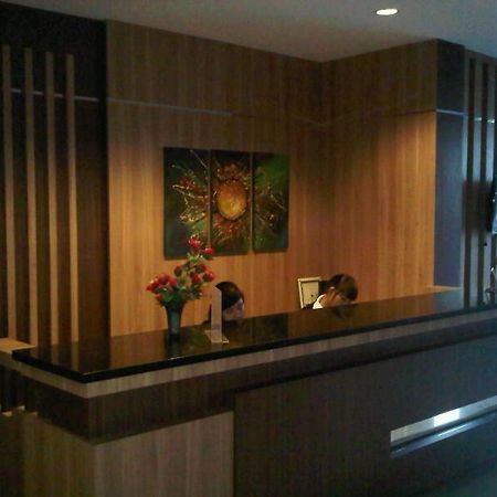 Benteng Hotel Pekanbaru Exterior photo