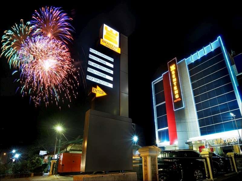 Benteng Hotel Pekanbaru Exterior photo