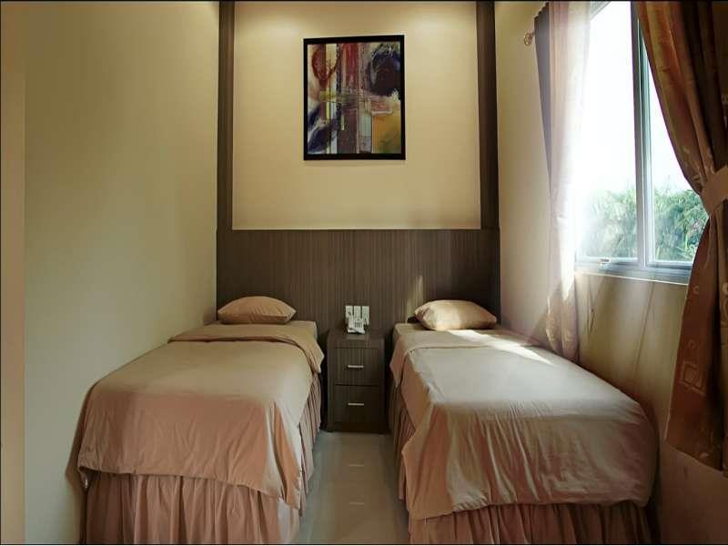 Benteng Hotel Pekanbaru Exterior photo
